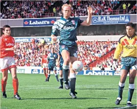  ??  ?? New dawn: Forest and Liverpool meet on the first day of the 1992 Premier League