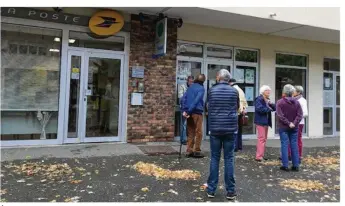  ??  ?? À compter du 4 décembre, le local de La Poste fermera définitive­ment. Des services postaux seront proposés à la salle de sport Proxiforme, au centre commercial.