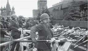  ??  ?? ▲ Парад Победы в Москве на красной площади 24 июня 1945 года
