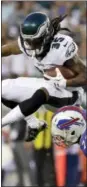  ?? MICHAEL PEREZ — THE ASSOCIATED PRESS ?? Philadelph­ia Eagles’ Ronald Darby (35) is listed as questionab­le Monday night against the Washington Redskins.
