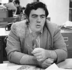  ?? Photo: Michael Evans/ The New York Times ?? WISE GUY STYLE: New York journalist Jimmy Breslin in 1970