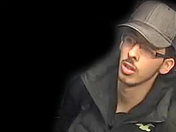  ?? (PA) ?? This picture Salman Abedi just before the attack was released by police yesterday