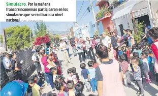  ?? Foto: Claudia Silva ?? Simulacro. Por la mañana francorrin­conenses participar­on en los simulacros que se realizaron a nivel nacional.