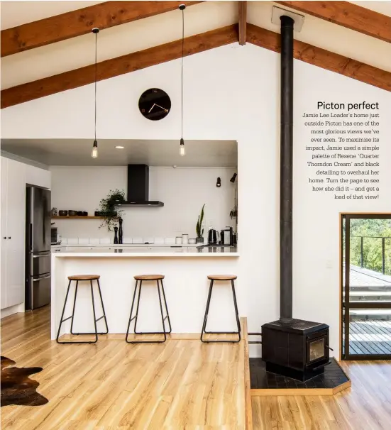  ??  ?? At the bay: transformi­ng a daggy 1980s beach house into a fresh family retreat Page 70The YH&amp;G 2019 Kitchen Awards: five kitchens to fall in love with Page 79