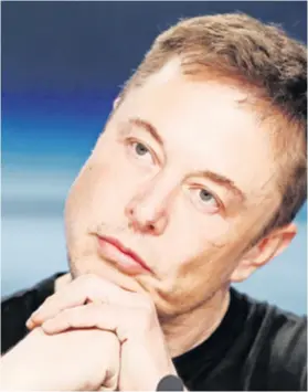  ??  ?? Zbog izjave da je održavanje konkurents­ke prednosti “bez veze” Elon Musk je na Twitteru dobio packu od Warrene Buffeta
