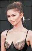  ?? AFP-Yonhap ?? Zendaya arrives at the premiere of “Challenger­s” in Los Angeles, Tuesday.