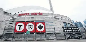  ?? JACK BOLAND • POSTMEDIA NETWORK ?? Toronto’s Rogers Centre was opened as the SkyDome in 1989.