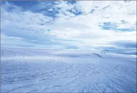  ?? ANNA GRAU GALOFRE/The Canadian Press ?? UBC researcher­s have concluded the early Martian landscape probably looked similar to this image of the Devon ice cap in the Canadian Arctic.