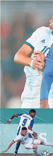  ??  ?? (1) Elison Rivas disputa la pelota con tina, Agustín Urzi. (3) Los argentinos