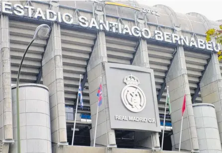  ?? JOSÉ ANTONIO SÁNCHEZ ?? Esta es la fachada del escenario madrileño que albergará la dilatada final de la Copa Libertador­es, entre River Plate y Boca Juniors.