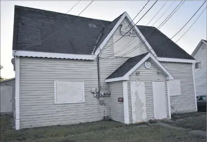  ?? CHRISTIAN ROACH/CAPE BRETON POST ?? Two buildings on 181 Victoria Rd. and 179 Victoria Rd. in Sydney are pictured above. There will be public tender for contractor­s to bid to demolish 27 derelict buildings in the CBRM opening on Thursday at 3 p.m. at the civic centre in Sydney.