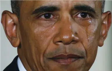  ?? CARLOS BARRIA/REUTERS ?? U.S. President Barack Obama sheds a tear while delivering a statement at the White House on Jan. 5 about the steps his administra­tion plans to take to reduce gun violence in the nation.