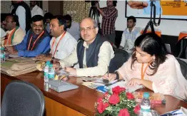  ?? — PRITAM BANDYOPADH­YAY ?? BJP leaders at the party office-bearers’ meeting at NDMC Convention Centre in New Delhi on Sunday.