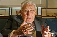  ??  ?? «Chaos threatens (the world order ) side by side with
unpreceden­ted interdepen­dence »
Henry Kissinger, book entitled World Order,to be published in 2014