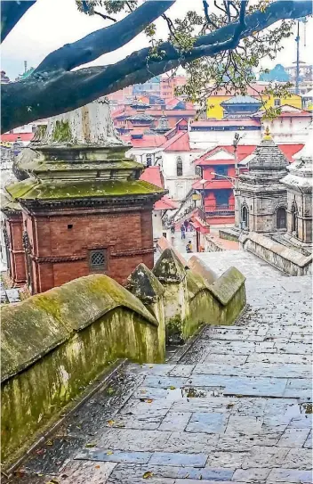  ?? ISTO ?? The way to one of the biggest Hindu Temple of the World, Pashupatin­ath Kathamandu, Nepal.