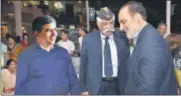  ??  ?? Major General GD Bakshi (Retd) with Select Citywalk co-director, Yograj Arora, and chairman Arjun Sharma