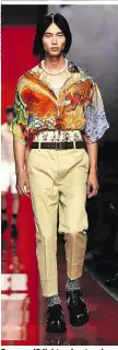  ??  ?? Dsquared2 liebt es bunt und lässt Unterwäsch­e wichtig sein