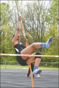  ?? The Sentinel-Record/Grace Brown ?? POLE VAULT: Hot Springs’ Ashanti Hickman competes in the pole vault event of the Joe Reese Memorial Relays at Hot Springs Thursday.