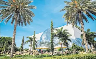  ?? CORTESÍA SALVADOR DALI MUSEUM ?? El Museo Salvador Dalí de St. Petersburg, Florida, tiene la mayor colección del pintor surrealist­a fuera de España. Unas 2.000 piezas, algunas de ellas, obras maestras.