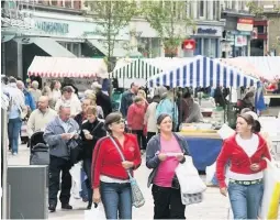  ??  ?? It’s back Stirling Farmers’market before lockdown