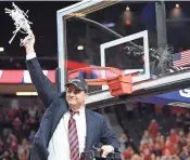  ?? STEPHEN R. SYLVANIE/USA TODAY SPORTS ?? Arizona coach Sean Miller celebrates after the Wildcats defeated Oregon in the Pac-12 title game on Saturday night.