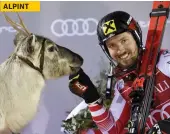  ?? LEHTIKUVA/MARKKU ULANDER ?? Marcel Hirscher och renen Mr. Snow, som vinnaren fick namngiva.