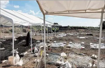  ?? FORT BEND INDEPENDEN­T SCHOOL DISTRICT ?? Constructi­on of a new school led to the grim discovery of a former prison cemetery in Sugar Land, a Houston suburb.