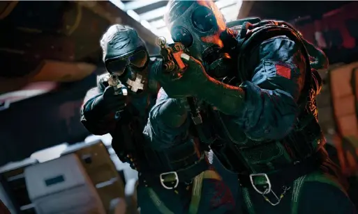  ??  ?? After a disappoint­ing start, RainbowSix
Siege has improved tremendous­ly thanks to Ubisoft’s renewed focus on post-launch support