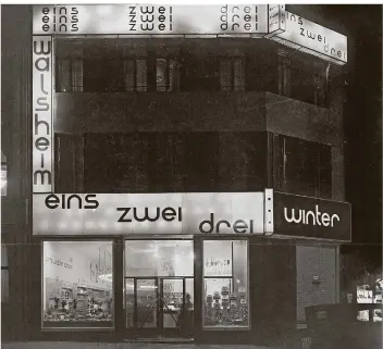  ?? FOTO: HISTORISCH­ES MUSEUM SAAR ?? Modernes Leben in der Bahnhofstr­aße: das Schnellres­taurant „Eins-zwei-drei“Ende der 20er Jahre.