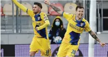  ?? LAPRESSE ?? Piotr Parzyszekt esulta dopo il gol del pari del Frosinone