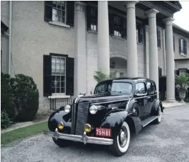  ?? METROLAND FILE PHOTO ?? A 1937 Buick is seen outside Parkwood Estate in Oshawa, the home of GM of Canada founder Sam McLaughlin, in this 2009 photo.