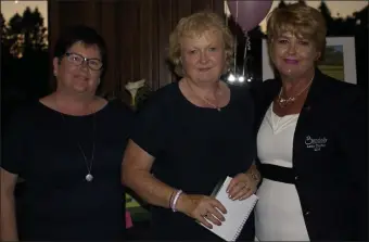  ??  ?? Bernie Foley (centre), winner of the lady Captain’s prize in Bunclody, with lady Vice-Captain Liz Doyle and Captain Joanne Kenny.