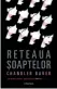  ??  ?? Acest thriller #MeToo plasat în lumea spune povestea unor angajate dintr-o firmă de avocatură din Texas care se revoltă împotriva hăr]uirii sexuale. Sloane, Ardie, Grace și Rosalita lucrează de ani buni la Truviv Inc. Când șeful lor direct, un personaj dintotdeau­na înconjurat de șoapte pe care cei cu putere de decizie preferă să le ignore, devine directorul firmei, cele patru femei se solidarize­ază și pun în mișcare un mecanism ce le va schimba vie]ile – de femei, colege, mame, so]ii, prietene.
Armada, imprint Nemira