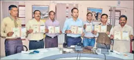  ??  ?? Collector Jitendra Kumar Soni (centre) launches the Jabron Jalore programme in Jalore. HT PHOTO