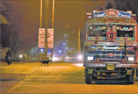  ?? MUJEEB FARUQUI/HT PHOTO ?? Aadesh would befriend truck drivers with his accomplice on highways including that of Bhopal (above) before allegedly killing them.