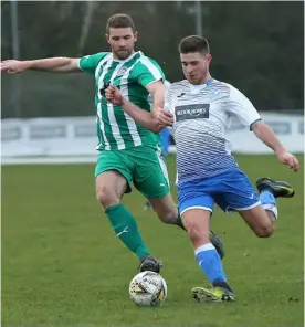  ?? Picture: Richard Milam ?? Eversley & California in action in the 2019/20 season