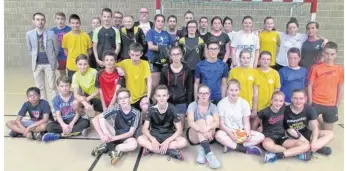  ??  ?? Les - 15 ans filles et garçons lors de l’entraîneme­nt vendredi 16 septembre.