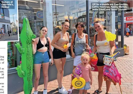  ?? ?? Off for a paddle are Zoe Coulson, Cathy Hastings, Keeley Walton, Millie Elliott and Tarna Coulson