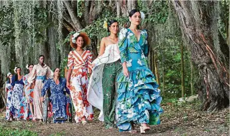  ?? FOTOS: JUAN PABLO RUEDA / ADN ?? Creaciones de la diseñadora Tatiana Obando Grijalba hicieron parte de las grabacione­s de la Pasarela de Inclusión.