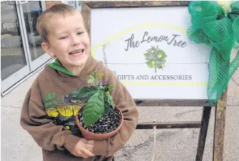  ?? CONTRIBUTE­D ?? Five-year-old Blair Jessome is best known for his kindness to others. He is also a pretty good gardener as well.