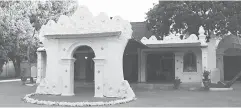  ??  ?? KUTAGARA: Kutagara Wadasan dan Kuncung yang dibina oleh Sultan Sepuh I Syamsudin Matawidjaj­a pada tahun 1678.