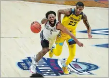  ?? DAVID BUTLER II/POOL PHOTO VIA AP ?? UConn point guard R.J. Cole (1) is one of three players with New Jersey ties and will return to their home state on Wednesday to play Seton Hall in Newark.