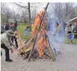  ?? FOTO: KDI ?? Ein Bild aus vergangene­n Zeiten: Das Osterfeuer im Burgerpark.