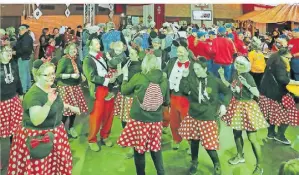  ?? ARCHIVFOTO: RUTH KLAPPROTH ?? Ausgiebige­s Feiern steht bei der Karnevalsg­esellschaf­t Laakebüll auch in diesem Jahr auf dem Programm.