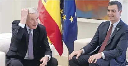  ??  ?? Michel Barnier (left) with Pedro Sánchez in January