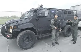  ?? ?? Las fuerzas federales de Argentina se instalan en Rosario, provincia de Santa Fe. (AFP)