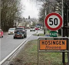  ?? Foto: Nico Muller ?? Nach Inbetriebn­ahme der Umgehungss­traße wird die Ortsdurchf­ahrt von Hosingen, die täglich rund 20 000 Fahrzeuge passieren, zurückgeba­ut. Geplant ist zudem ein Radweg.