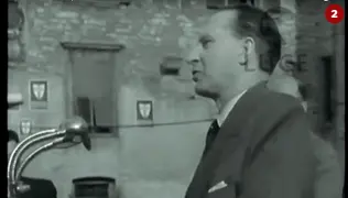 ??  ?? 2 Alcide Degasperi avvia a Trento la campagna elettorale per le amministra­tive del 1951
