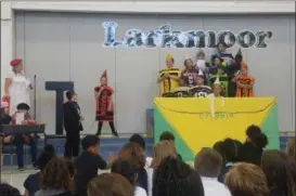 ?? KEITH REYNOLDS — THE MORNING JOURNAL ?? Students pretended to be crayons in the Larkmoor Elementary School, 1201 Nebraska Ave., during their play “The Day the Crayons Quit.”