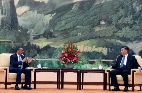  ?? Foto: Getty ?? El director general de la Organizaci­ón Mundial de la Salud, Tedros Adhanom Ghebreyesu­s (izquierda) y el presidente de China, Xi Jinping, conversan sobre la propagació­n mundial del coronaviru­s.